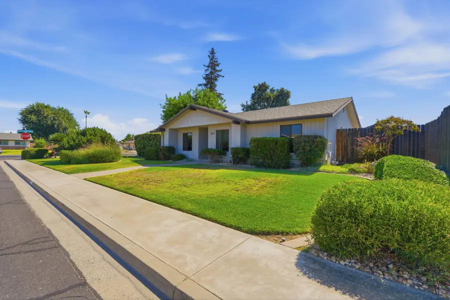 2816 S Memory Street, Visalia, CA 93277 - #3