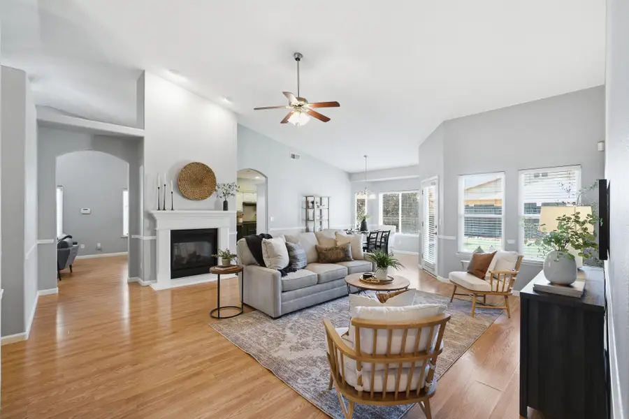 3126 W Connelly Avenue, Visalia, CA 93291 - #2