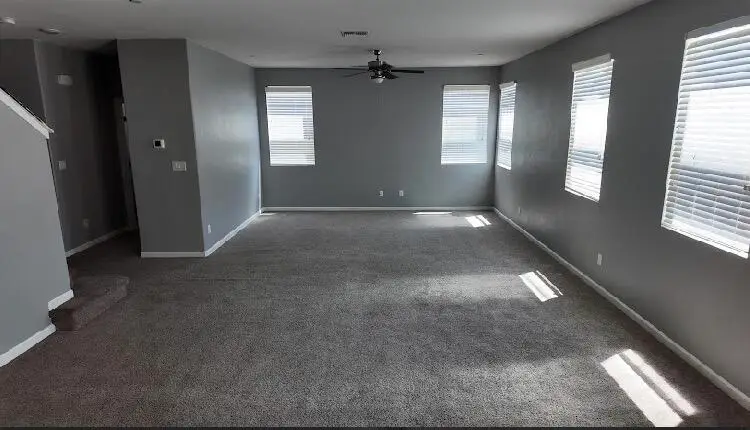 549 S Elverta Street, Visalia, CA 93292 - #2