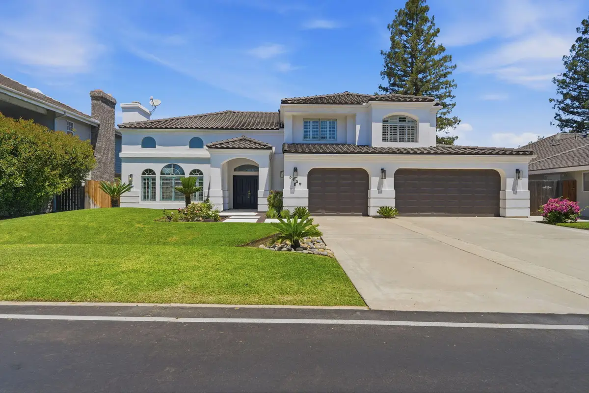 5622 W Prospect Court, Visalia, CA 93291 - #1