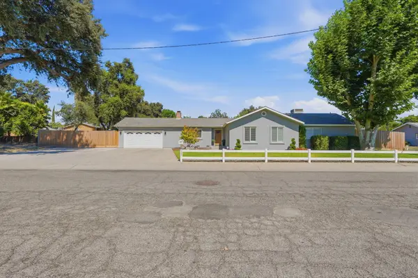 142 N Crenshaw Street, Visalia, CA 93291