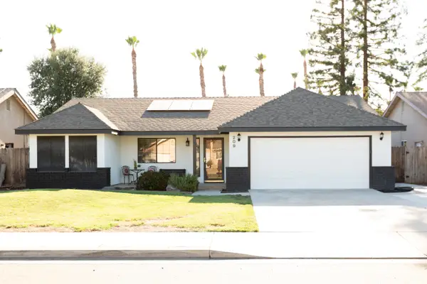 209 S Atwood Court, Visalia, CA 93291