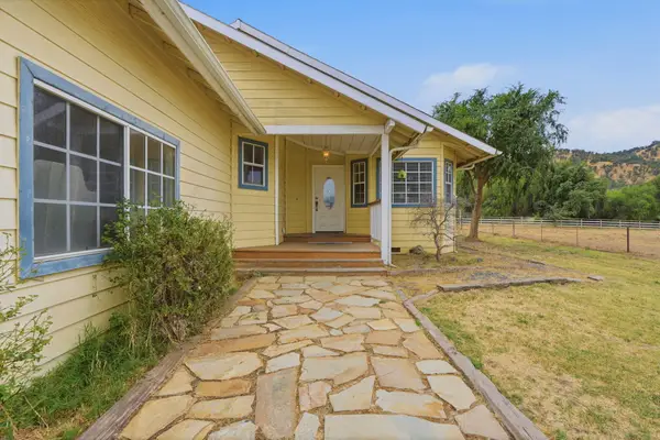 33485 Globe Drive, Springville, CA 93265