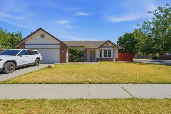 151 Brentwood Drive, Lemoore, CA 93245