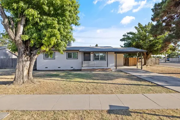 1529 E Stockham Avenue, Tulare, CA 93274