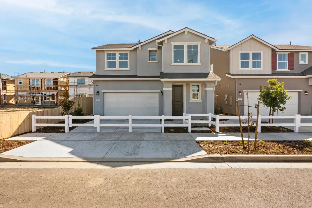 3020 N Hickory Avenue, Visalia, CA 93291 - #1