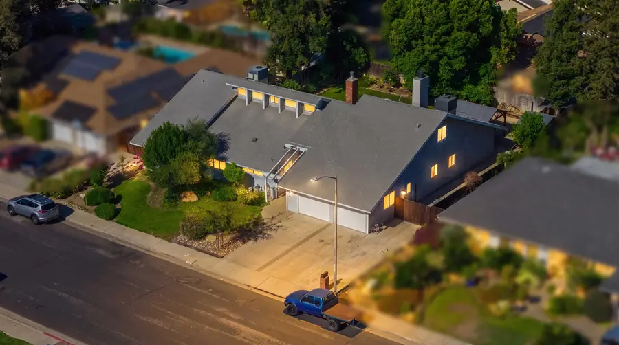 453 Timmy Avenue, Clovis, CA 93612 - #2