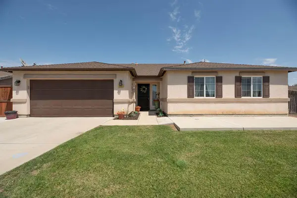 112 N Casablanca Street, Visalia, CA 93292