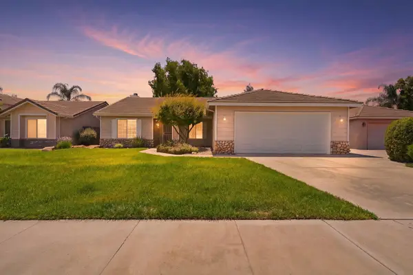 1751 W Lloyd Avenue, Porterville, CA 93257