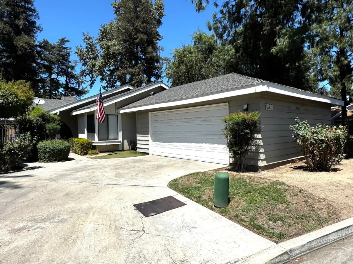 1536 E Castleview Avenue, Visalia, CA 93292 - #1
