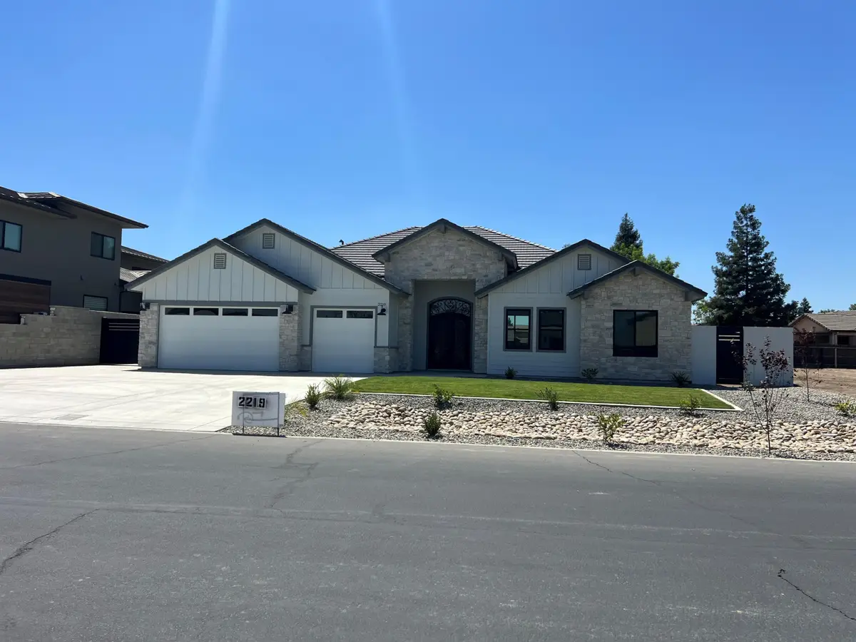 2219 Diamante Drive, Tulare, CA 93274 - #1