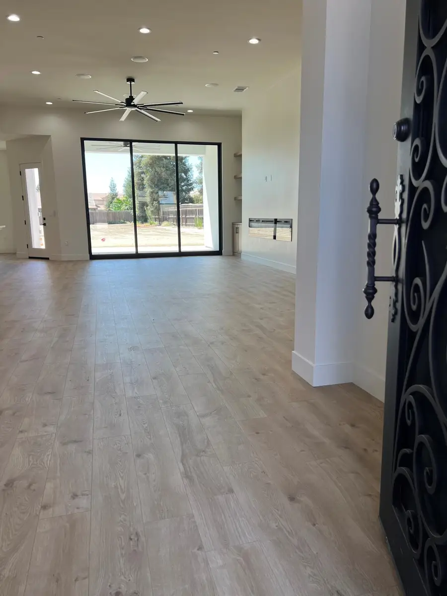 2219 Diamante Drive, Tulare, CA 93274 - #3
