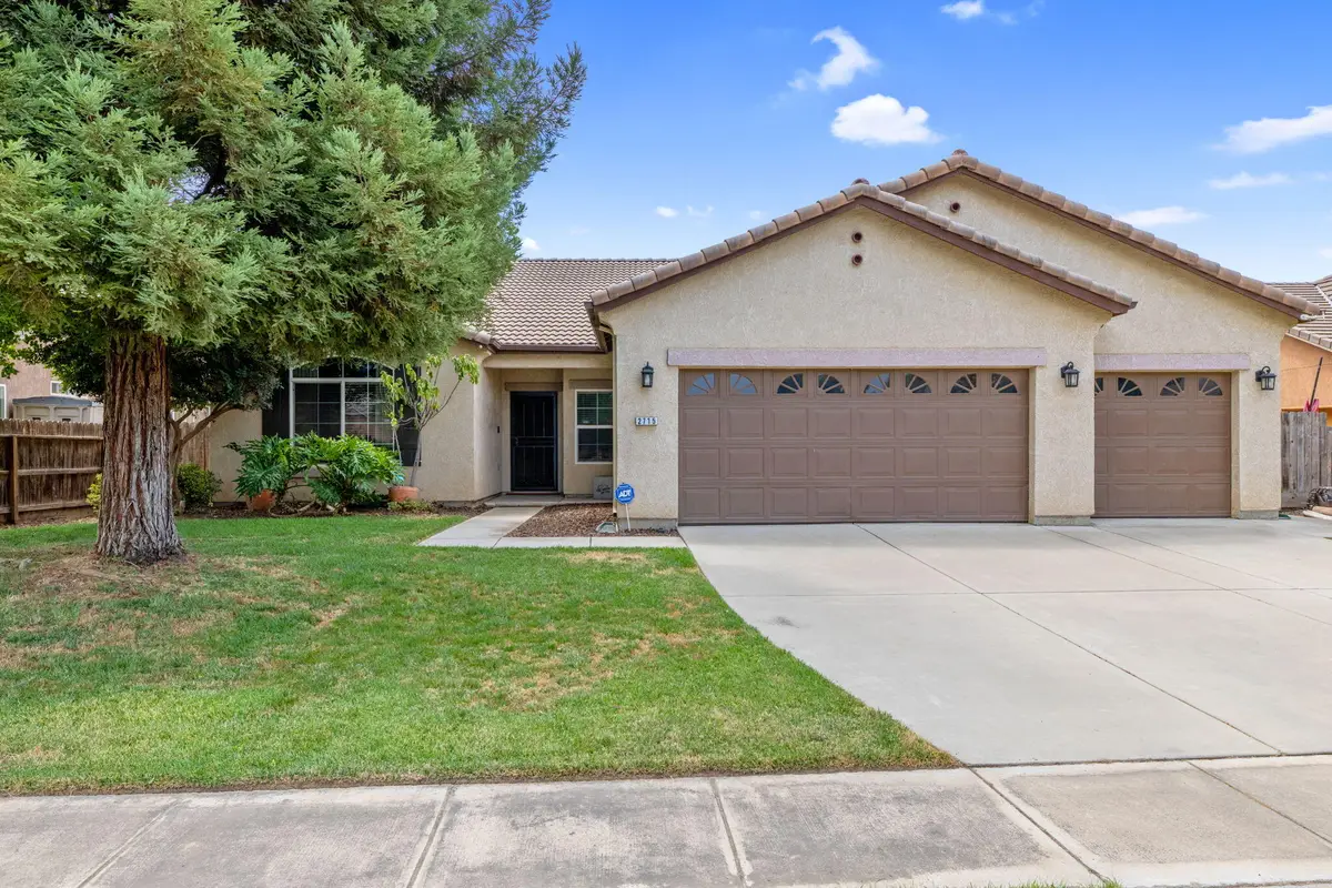 2715 E La Vida Avenue, Visalia, CA 93292 - #1