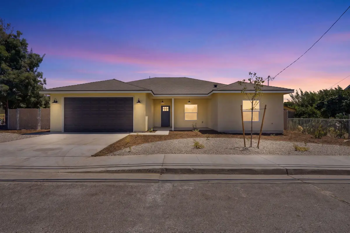 156 S Leggett Street, Porterville, CA 93257 - #1