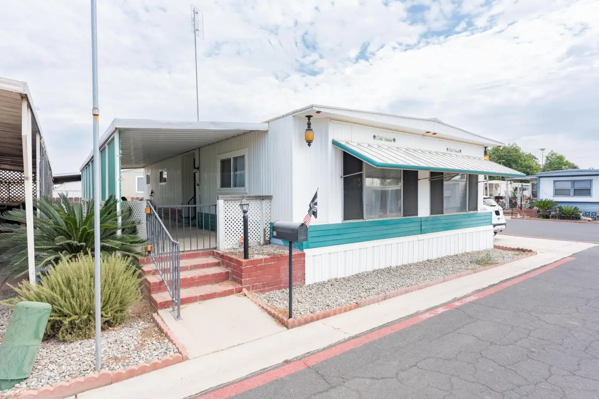 560 W Pleasant Avenue #43, Tulare, CA 93274 - #1