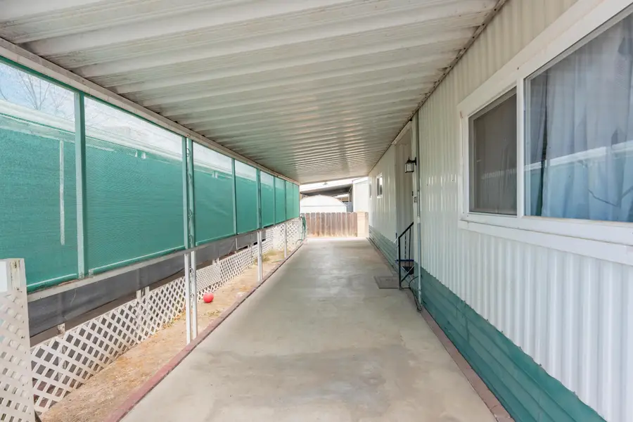 560 W Pleasant Avenue #43, Tulare, CA 93274 - #3