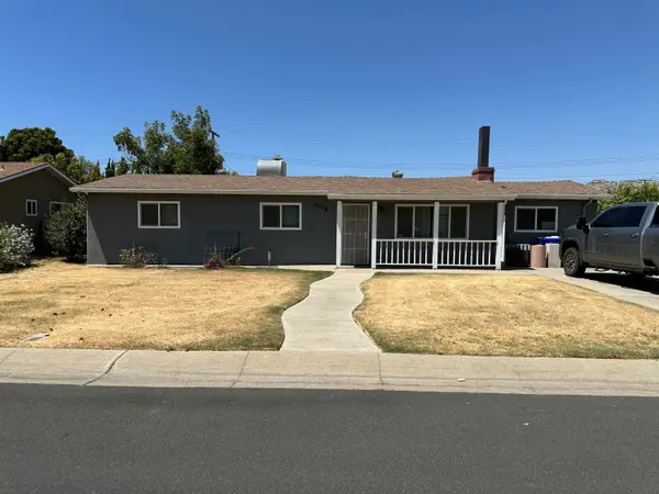 1076 E Mountain View Avenue, Porterville, CA 93257