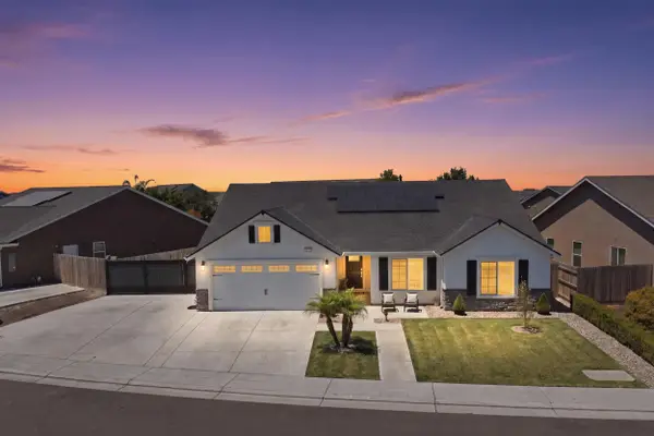 1746 Softwind Drive, Tulare, CA 93274
