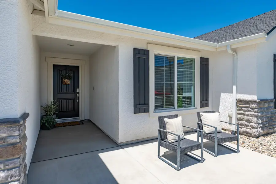1746 Softwind Drive, Tulare, CA 93274 - #3