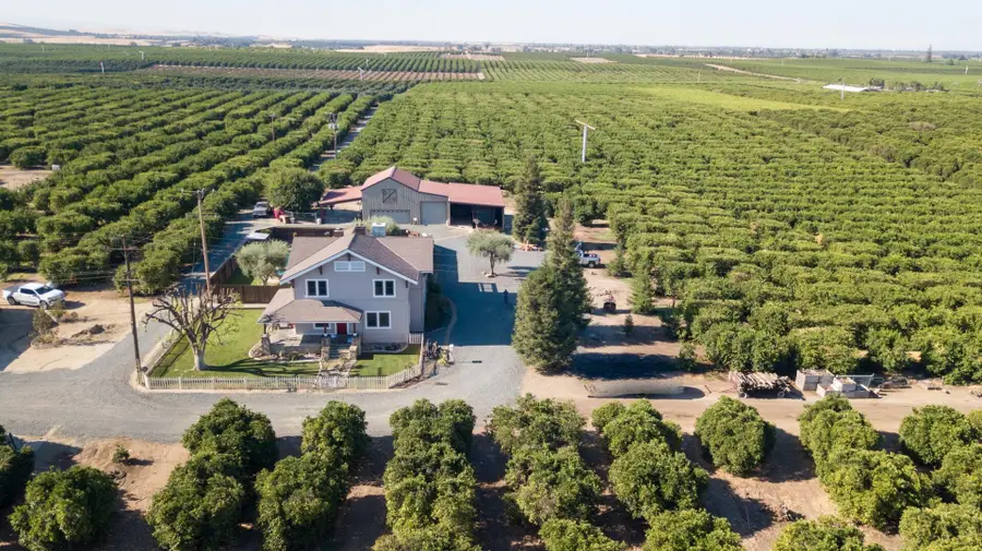 1259 E Teapot Dome Avenue, Porterville, CA 93257 - #3
