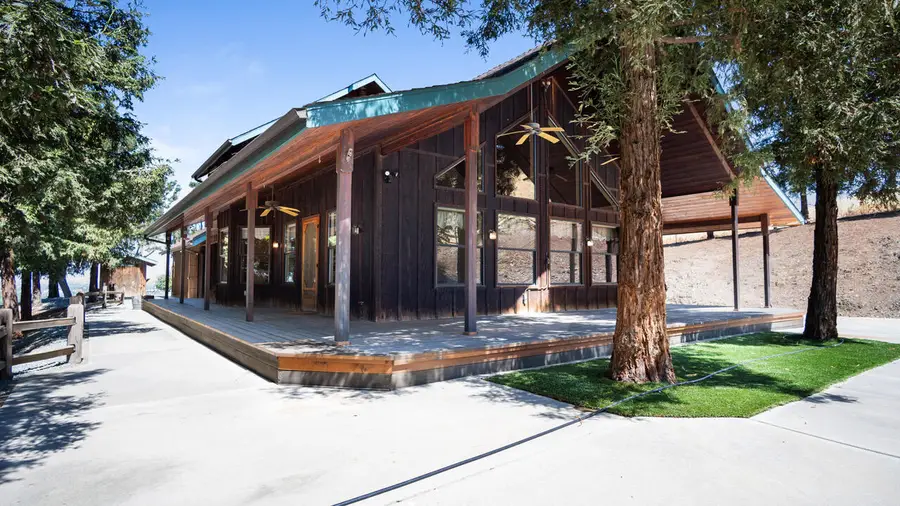 23210 Round Valley Drive, Lindsay, CA 93247 - #2