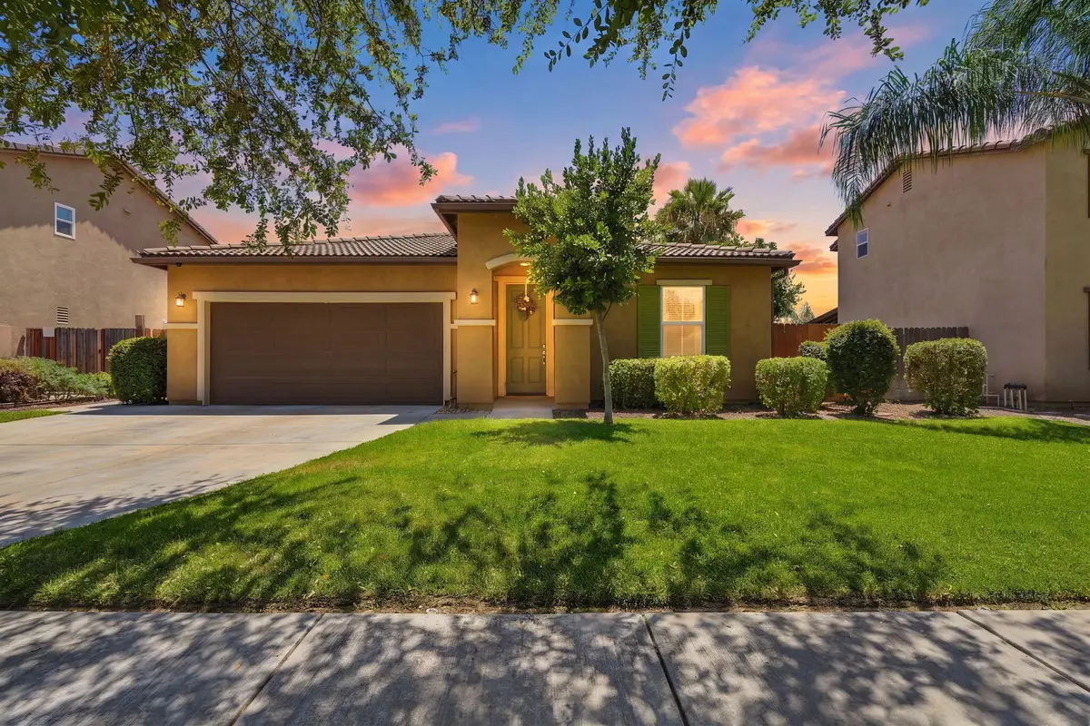 3911 W Buena Vista Avenue, Visalia, CA 93291 - #1