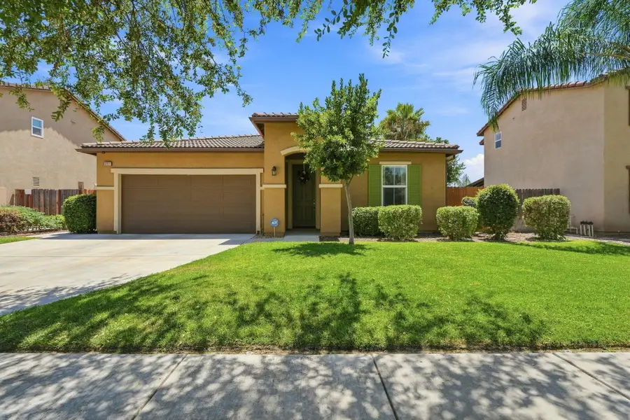 3911 W Buena Vista Avenue, Visalia, CA 93291 - #2
