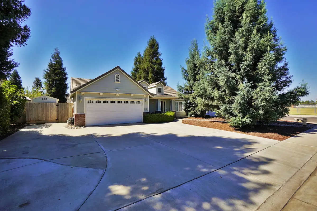 4833 W Ashland Avenue, Visalia, CA 93277 - #1