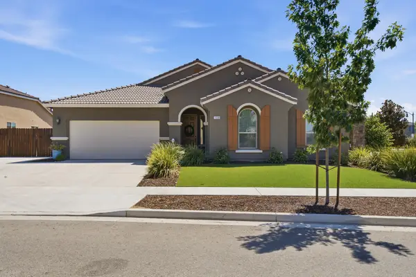 1609 W Lipson Avenue, Visalia, CA 93291