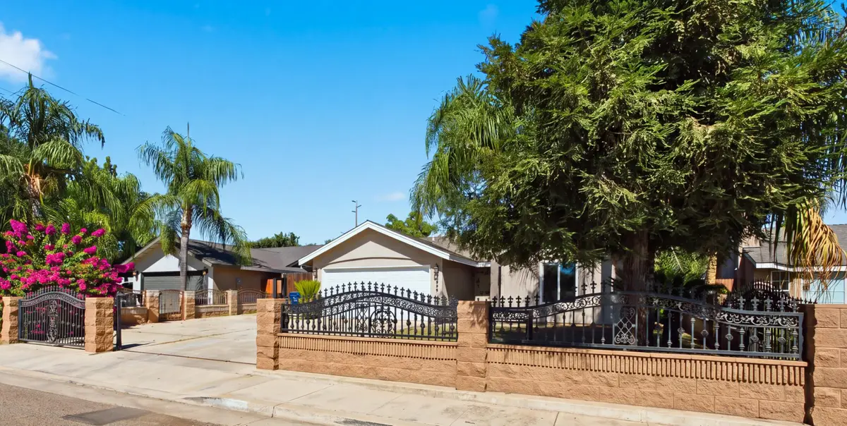 1646 Hartley Avenue, Farmersville, CA 93223 - #1