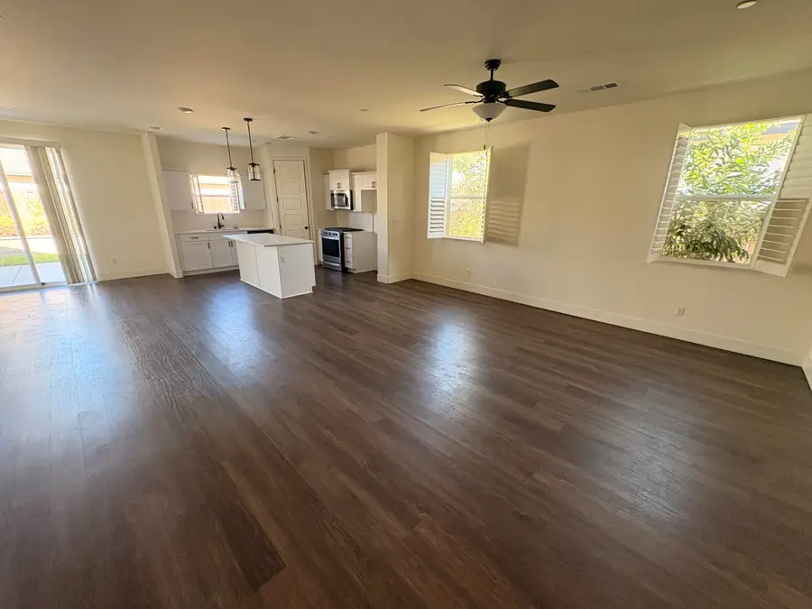 2632 S Cain Court, Visalia, CA 93292 - #3