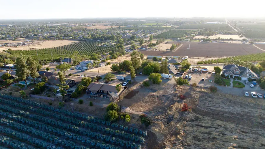 1416 Hillcrest Drive, Lindsay, CA 93247 - #3