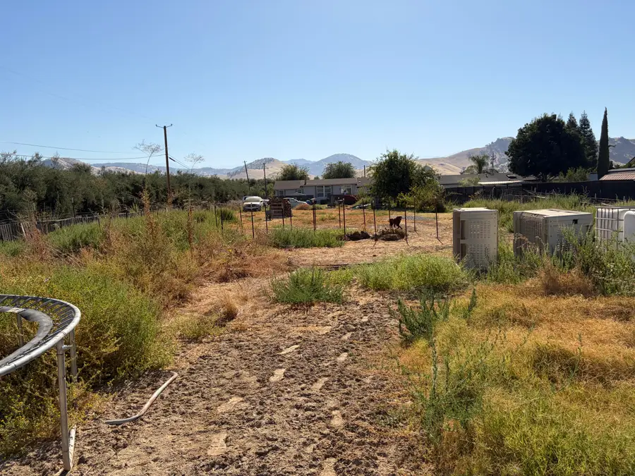 37421 Millwood Drive, Woodlake, CA 93286 - #2