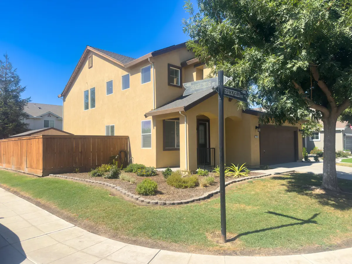 3185 Brickfield Avenue, Tulare, CA 93274 - #1