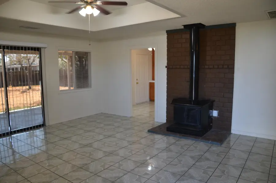 19663 Royal Lane, Lemoore, CA 93245 - #2
