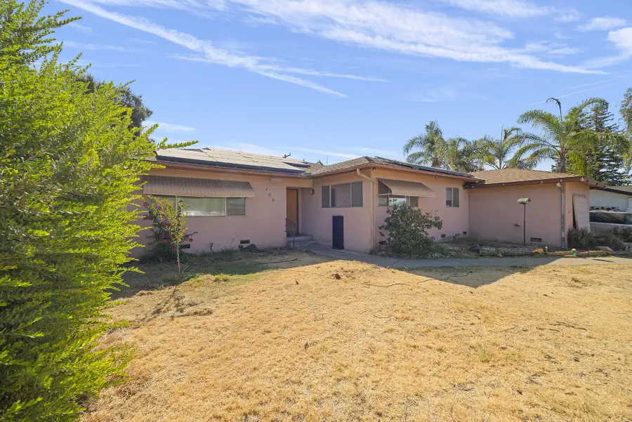 366 N Acacia Street, Woodlake, CA 93286 - #3