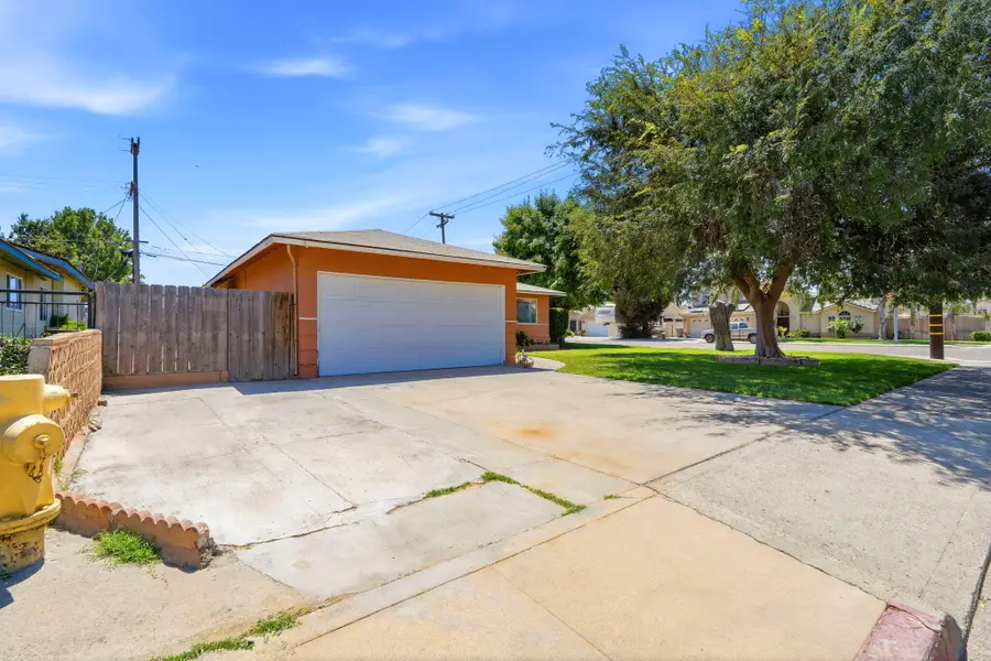 1519 Aspen Street, Selma, CA 93662 - #3