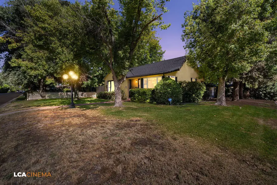 1500 W College Avenue, Visalia, CA 93277 - #3