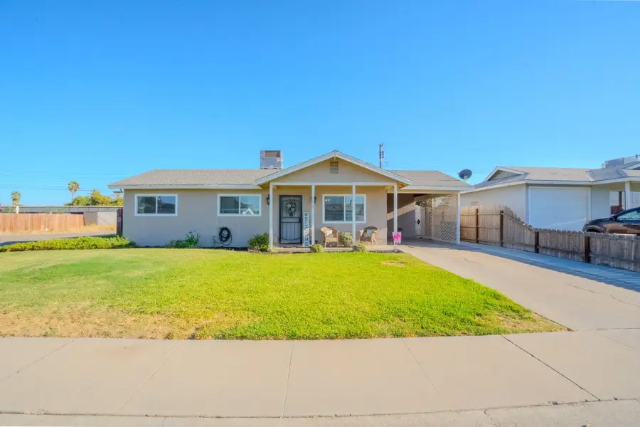 8829 Carolyn Avenue, Hanford, CA 93230 - #2