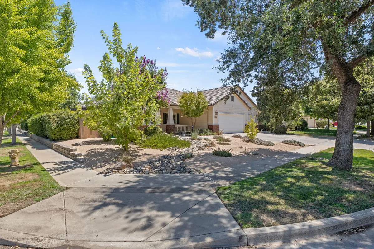 3634 N Jackie Street, Visalia, CA 93291 - #1