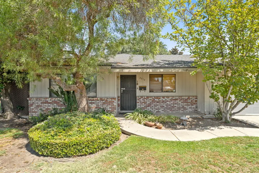 2212 Goldridge Street, Selma, CA 93662 - #3