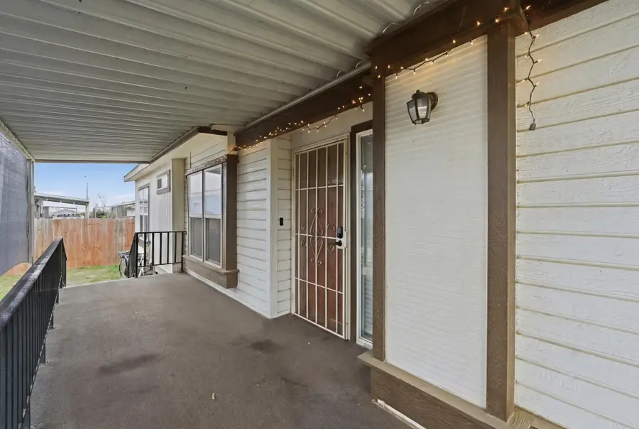 900 E Rankin Avenue #121, Tulare, CA 93274 - #3