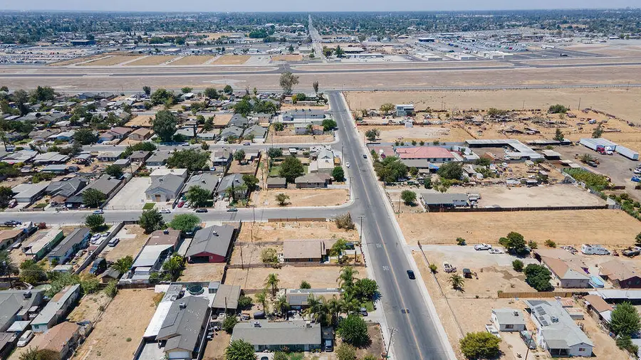 1211 E Planz Road, Bakersfield, CA 93307 - #3