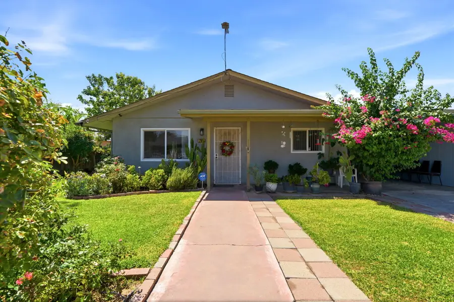 769 N Pine Street, Woodlake, CA 93286 - #3