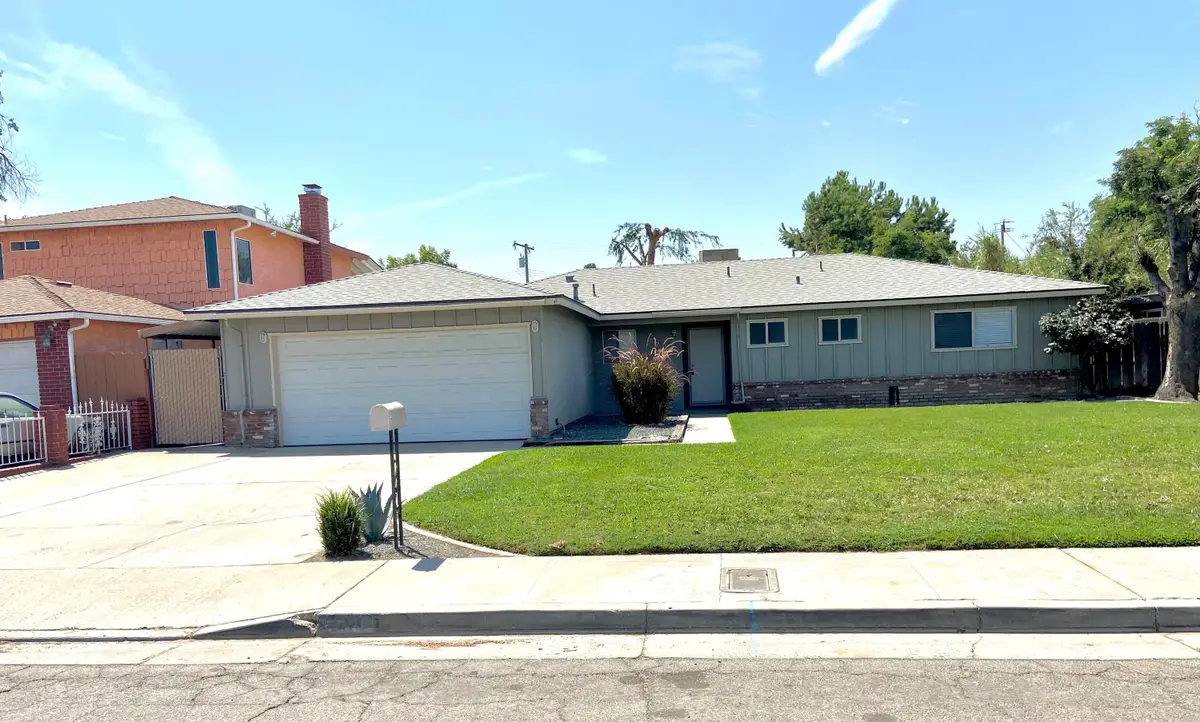 1711 W Kanai Avenue, Porterville, CA 93257 - #1