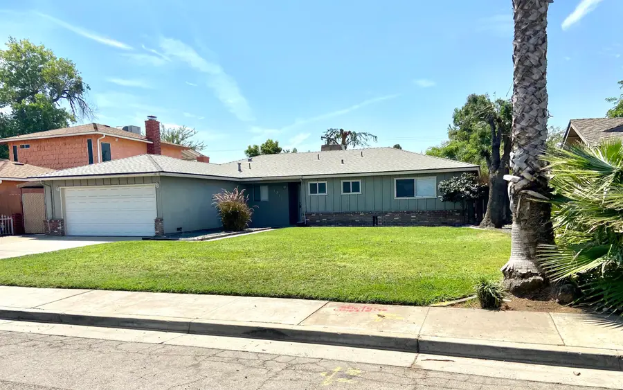 1711 W Kanai Avenue, Porterville, CA 93257 - #2