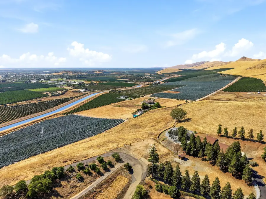 Round Valley Drive, Lindsay, CA 93247 - #3