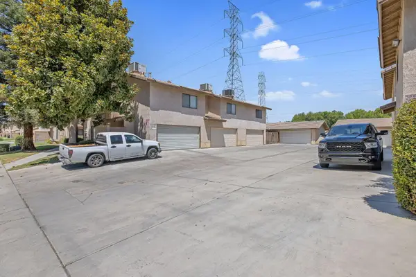 8200 Laborough Drive, Bakersfield, CA 93311