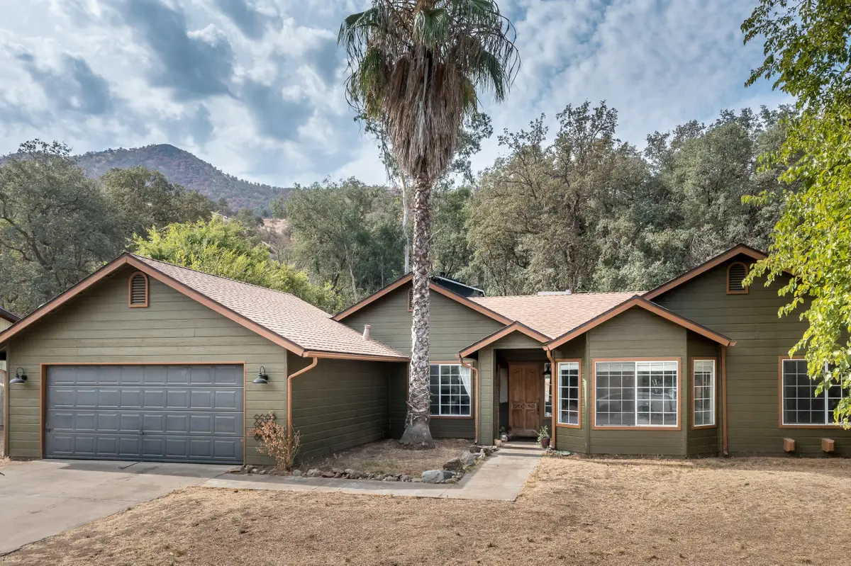 41085 Oakridge Drive, Three Rivers, CA 93271 - #1