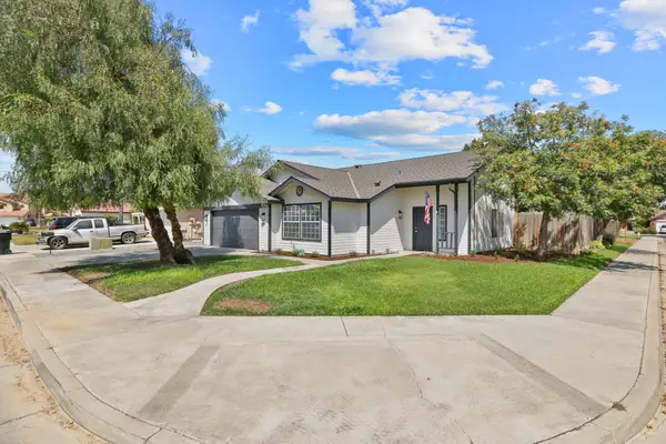2401 Ashwood Court, Hanford, CA 93230